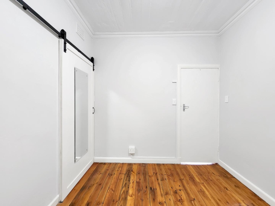 2 Bedroom Property for Sale in Zonnebloem Western Cape